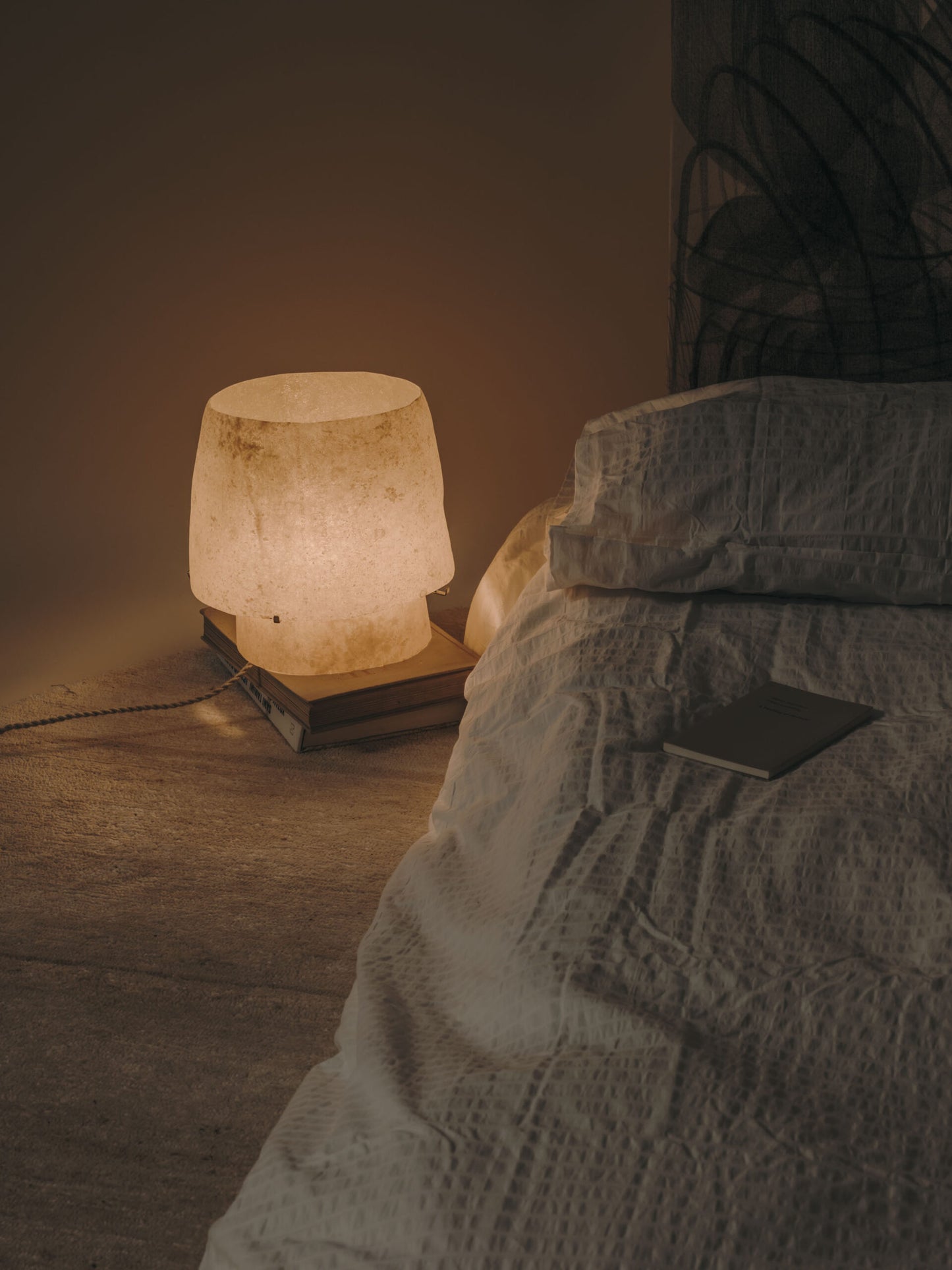 Lunara Tower Fiberglass Lamp