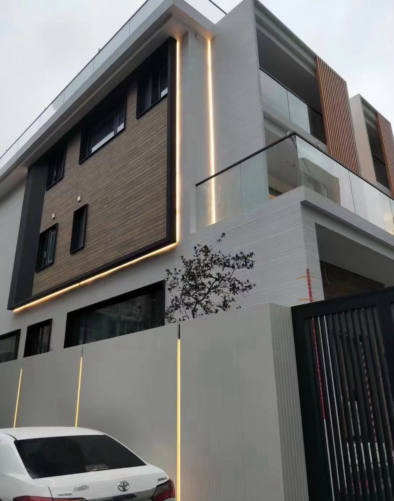 White Newline Soft Stone Panel