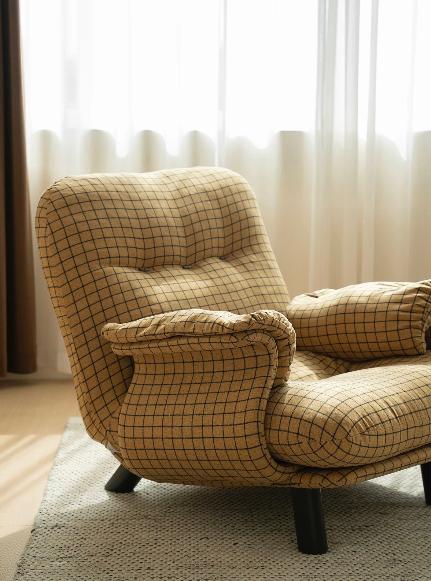 Cloud Plush Lounge Chair – Retro Check