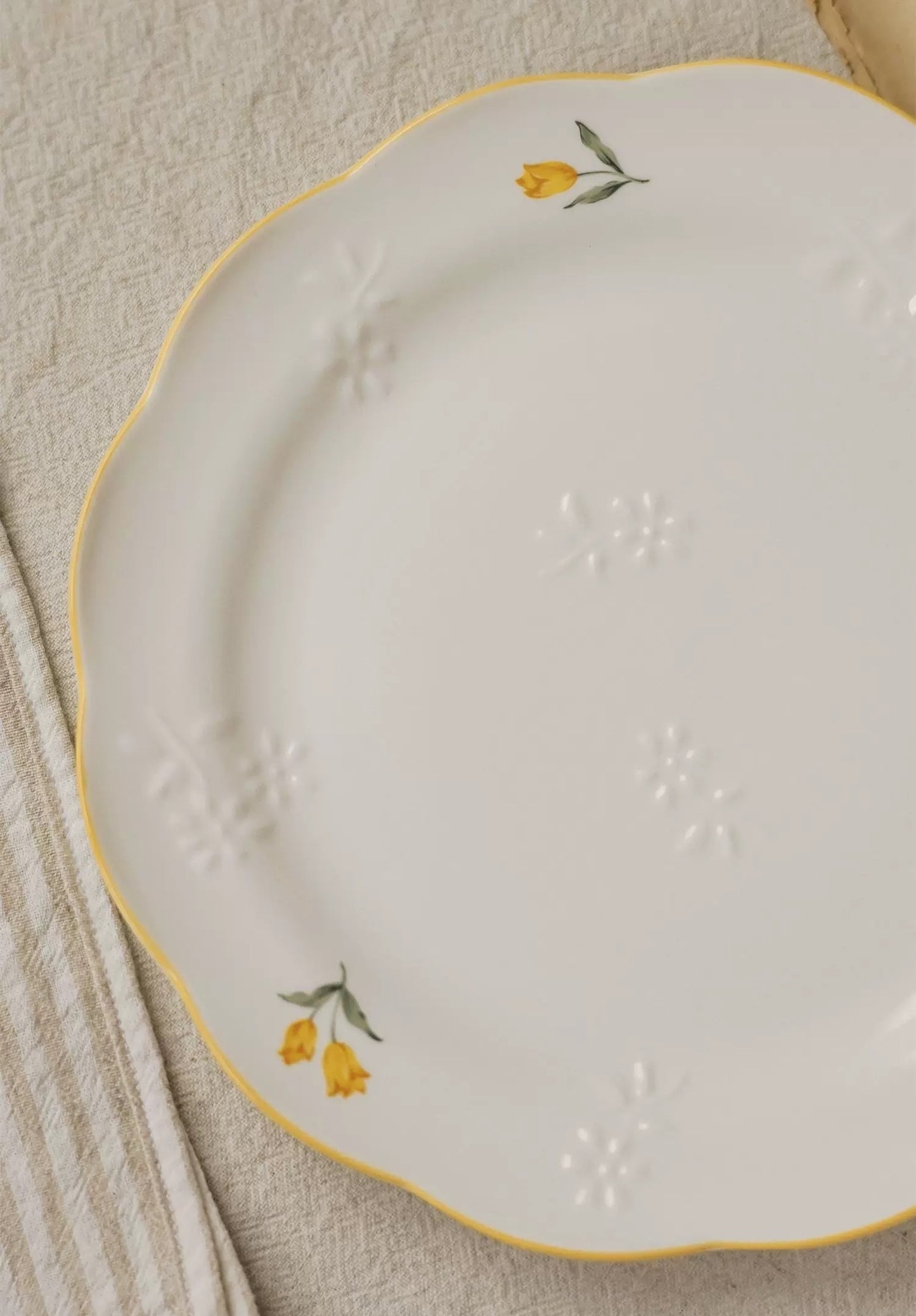 Sunny Bloom Porcelain Plate