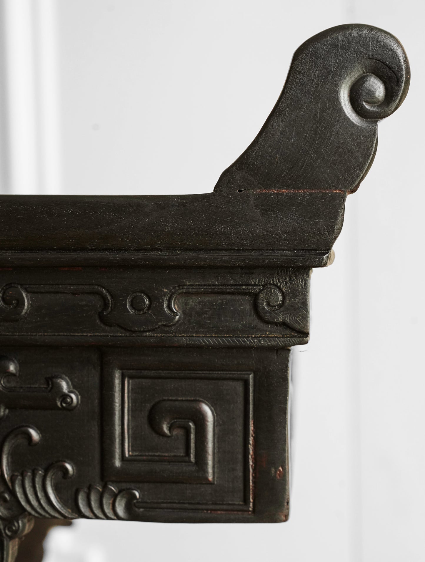 Chinese Sandalwood Console Table with Raised Head Ends