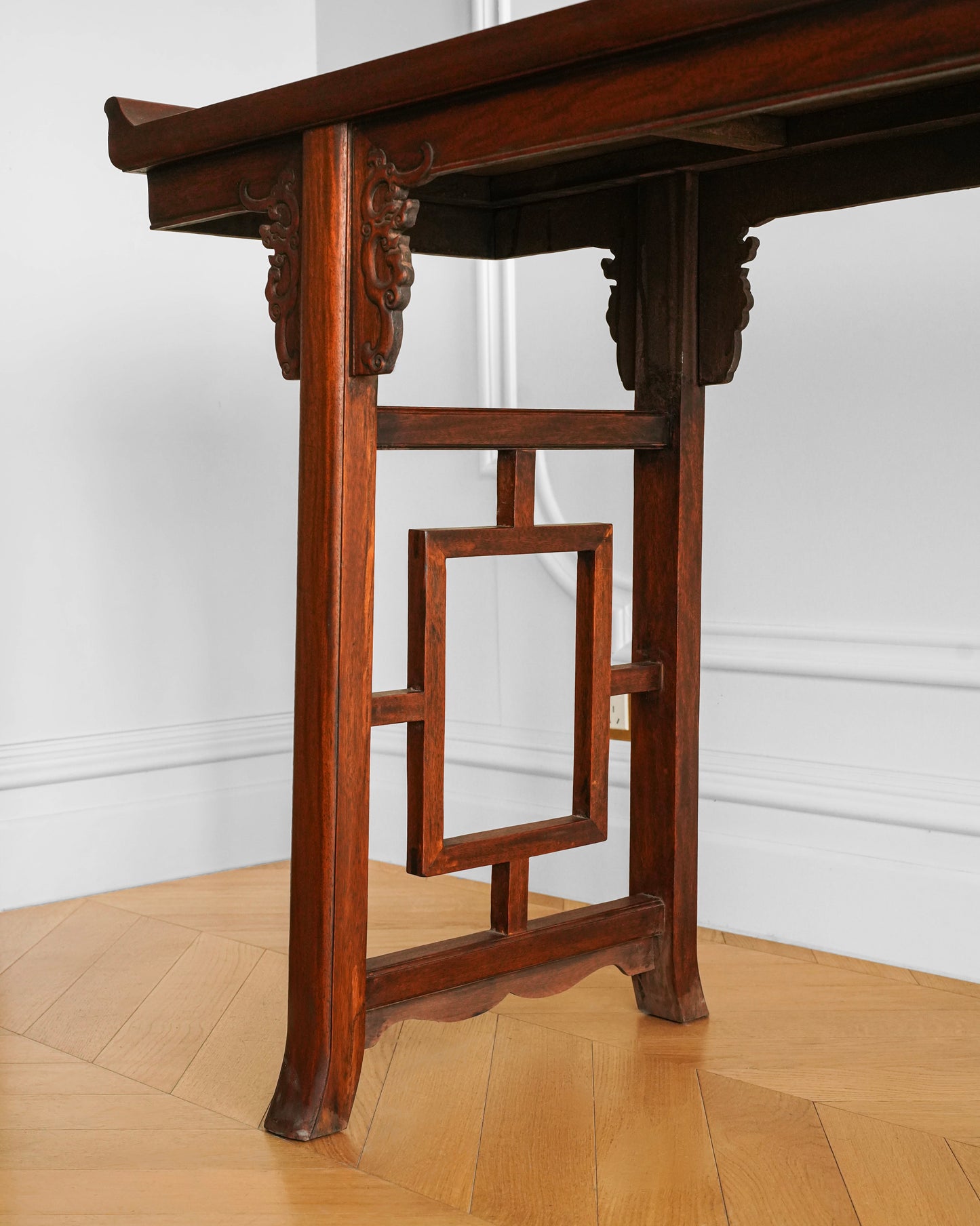 Chinese 20th Century Rosewood Console Table with Raised Ends and Square Motif Stretchers