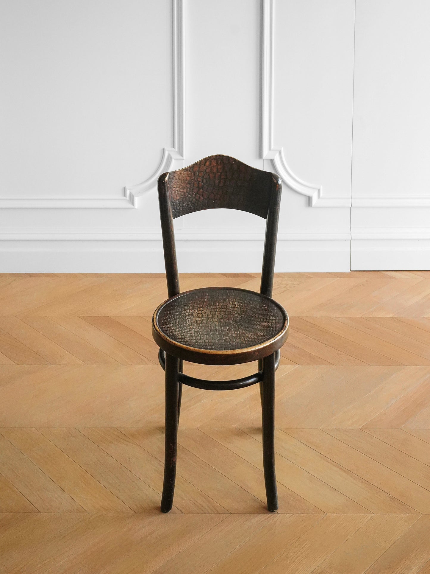 British 1930s Crocodile Pattern Tavern Chair