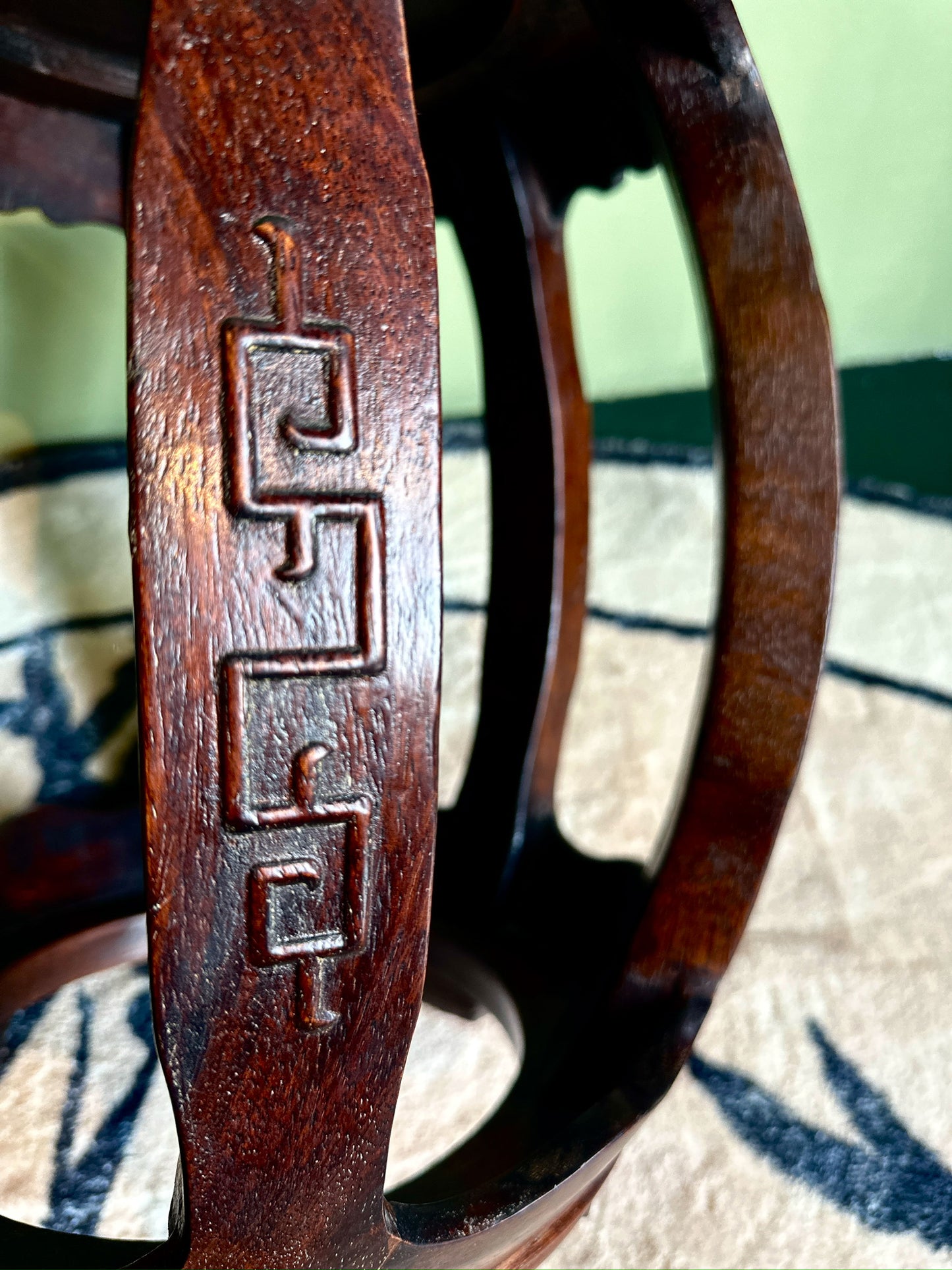 Mid-20th Century Eastern-Style Lacquered Inlaid Stool side close up