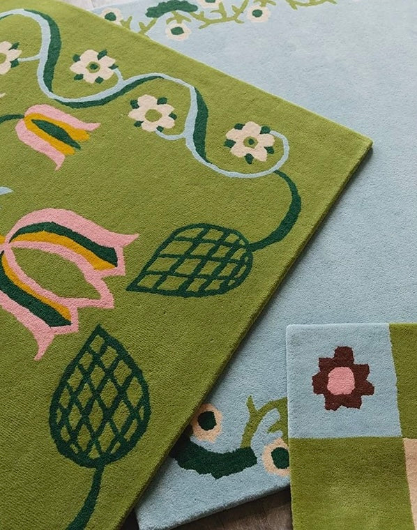 Botanical Garden Green Handwoven Rug – Floral Pattern