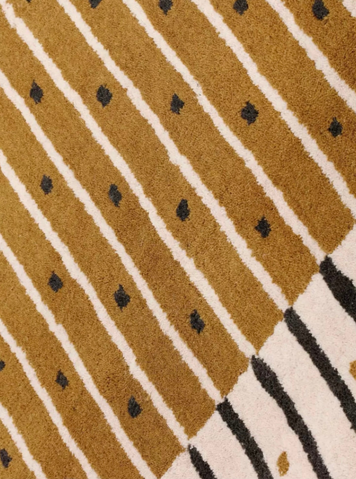 Amber Lines Handwoven Rug – Geometric Stripe
