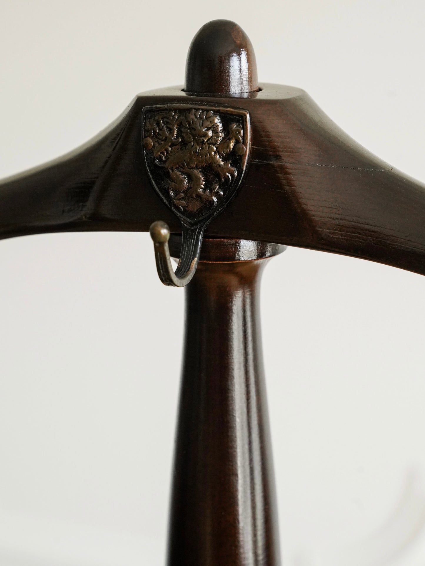 Japanese Showa Period Beech Floor-standing Clothes Hanger