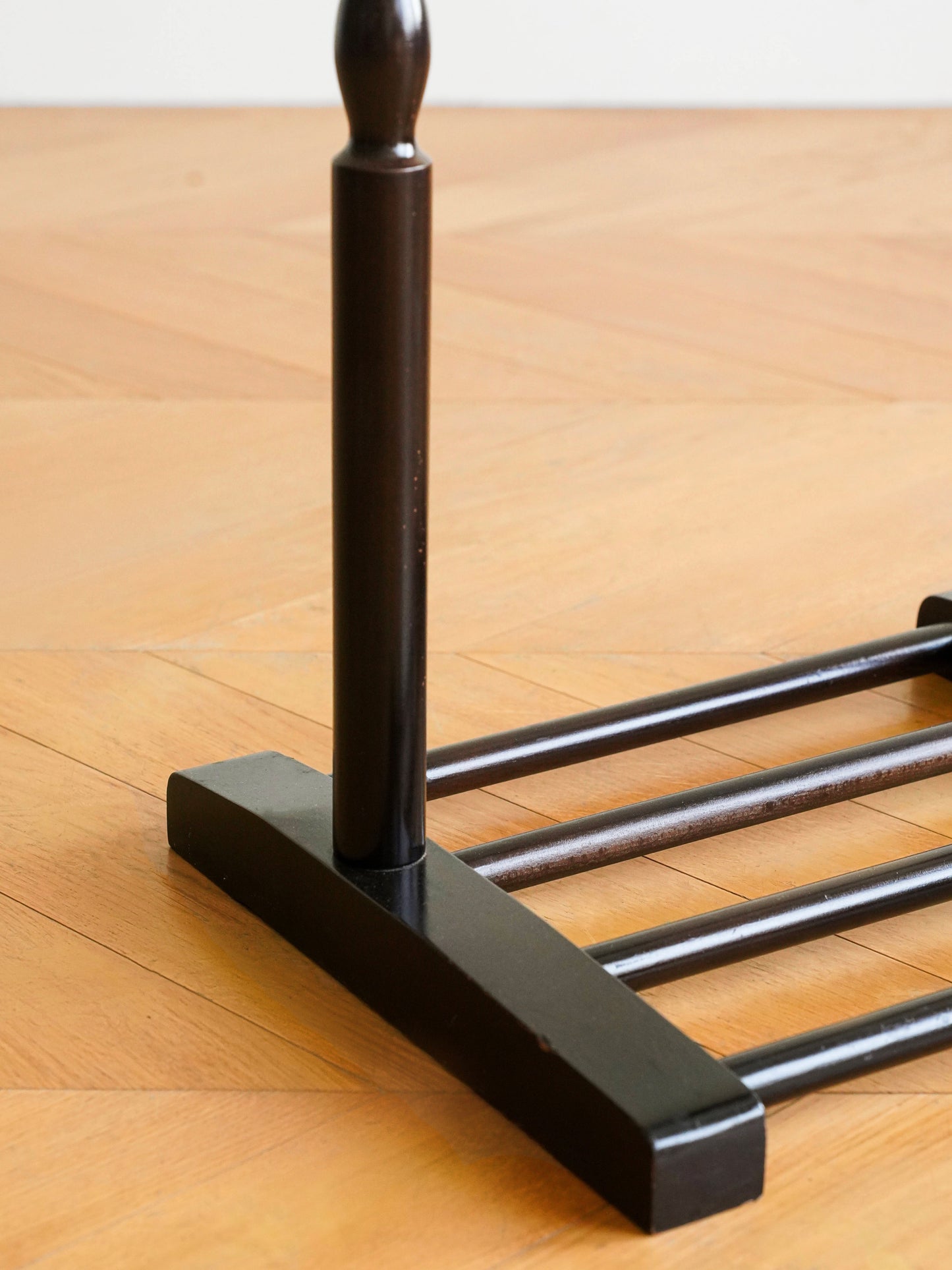 Japanese Showa Period Beech Floor-standing Clothes Hanger