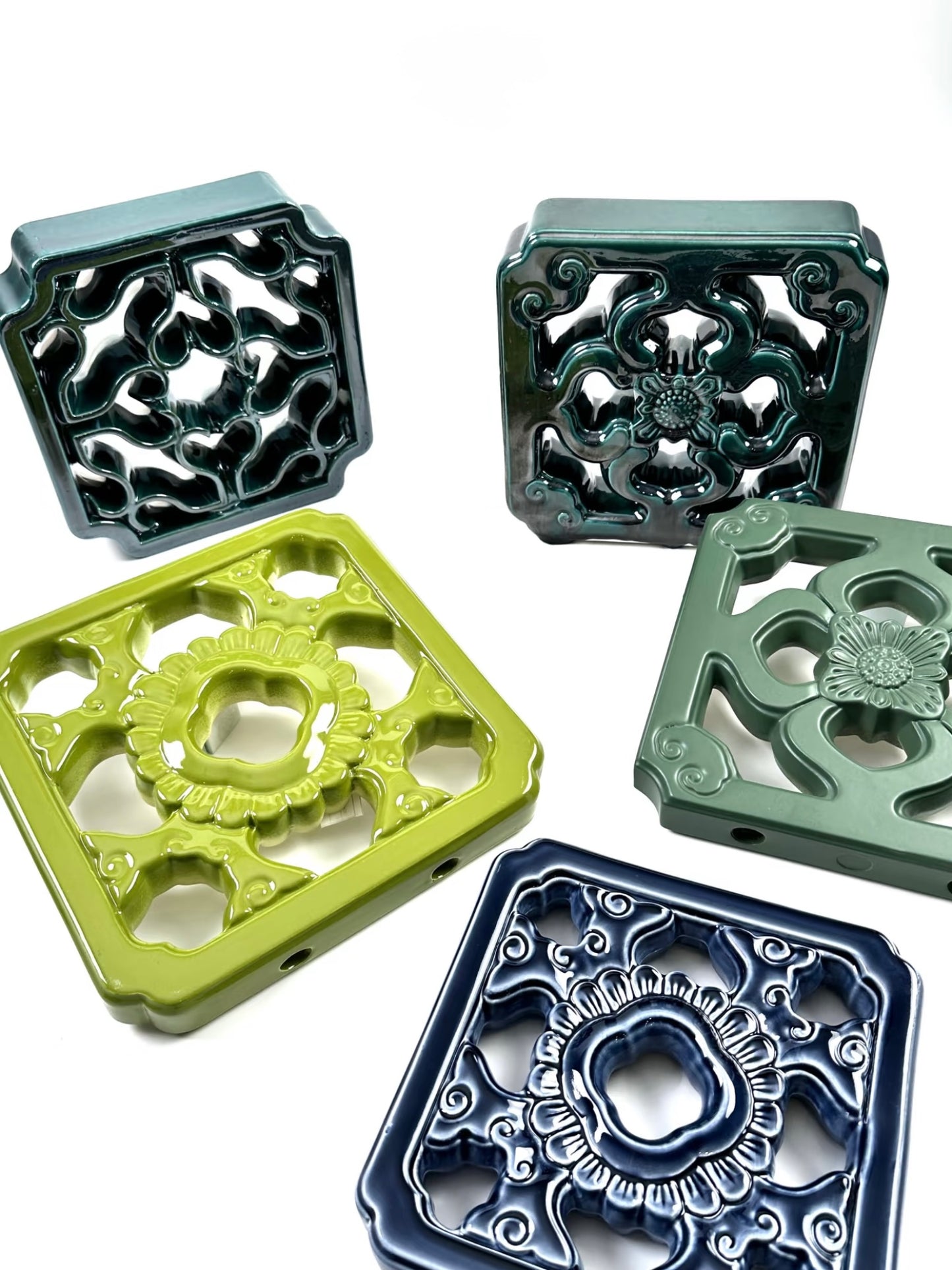 Lattice Motif Handcrafted Tile