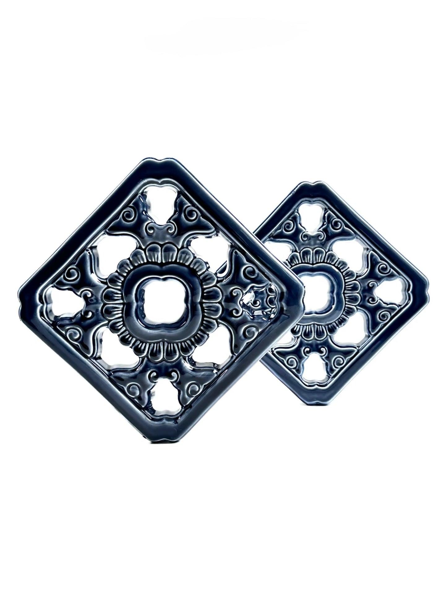 Lattice Motif Handcrafted Tile