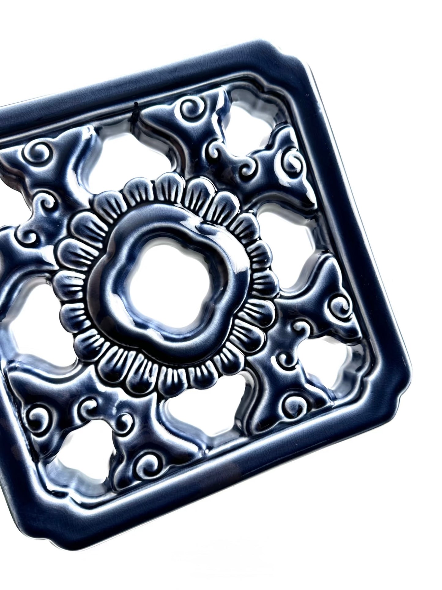 Lattice Motif Handcrafted Tile
