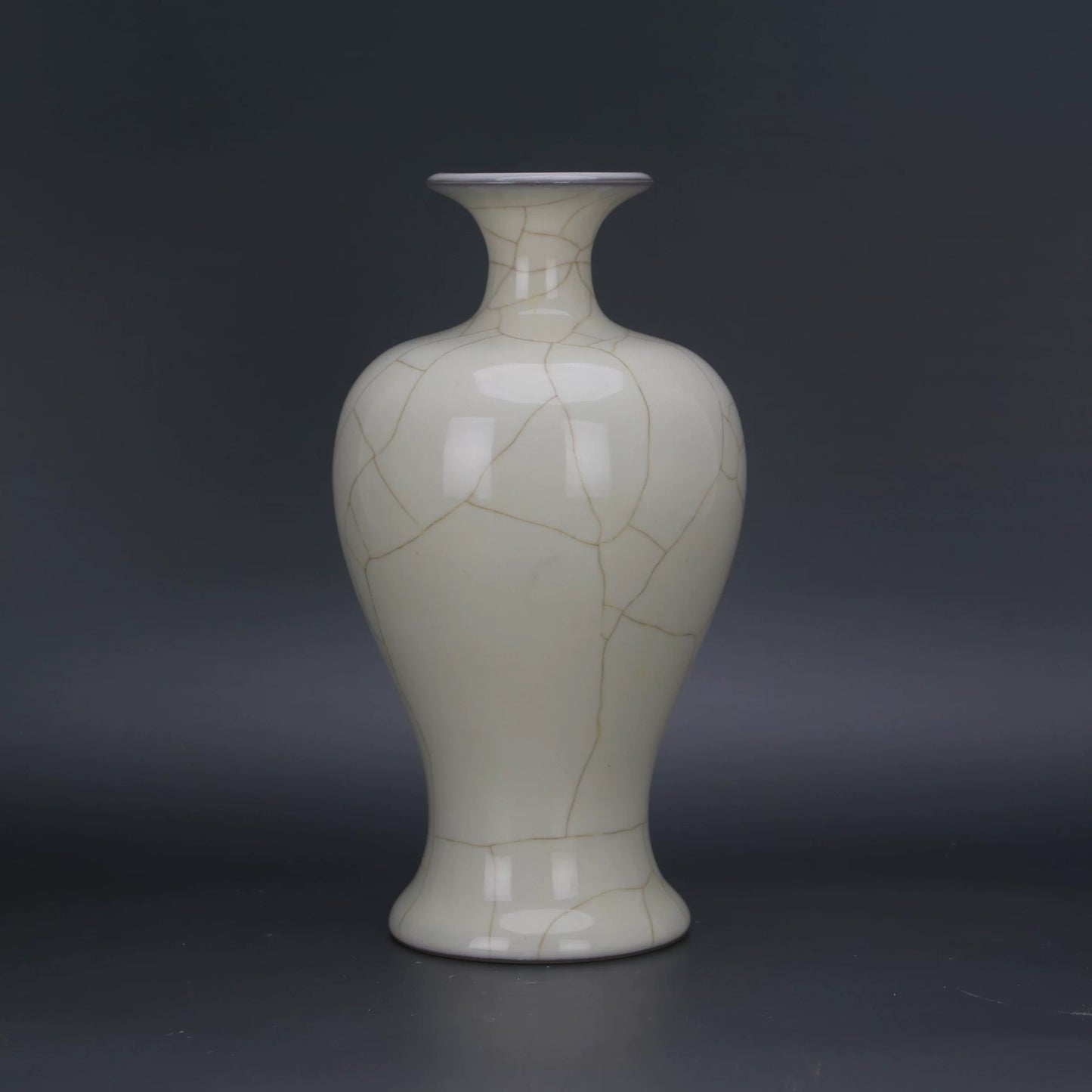 Crackle Glaze Meiping Vase