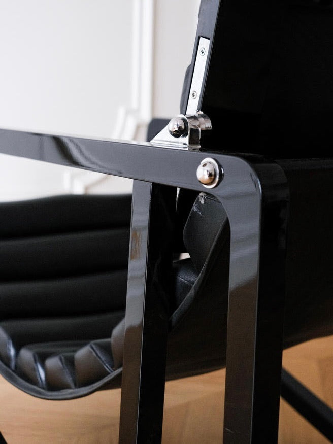 Eileen Gray “Transat” Chair