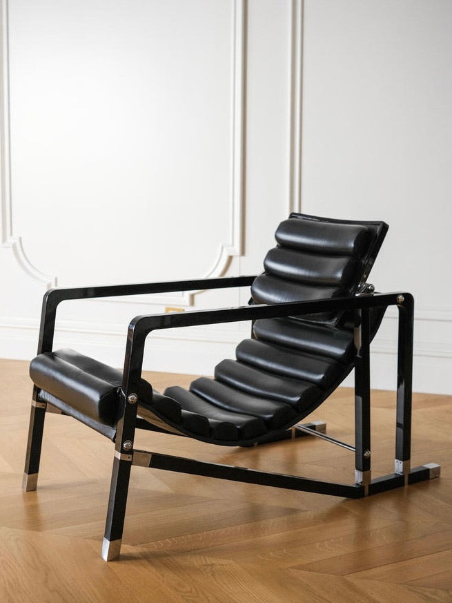 Eileen Gray “Transat” Chair