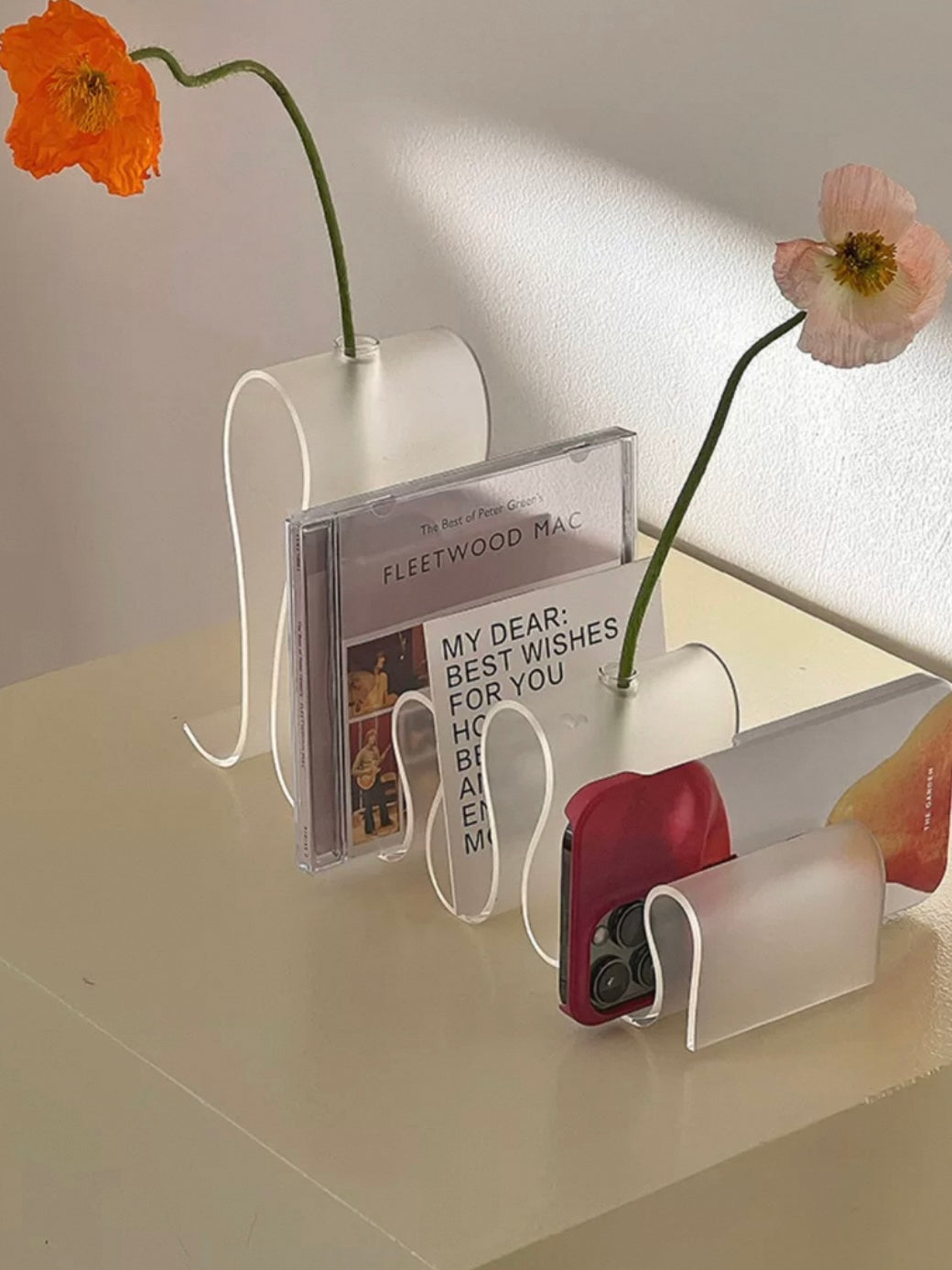 Ligne Fluide – Sculptural Ripple Vase