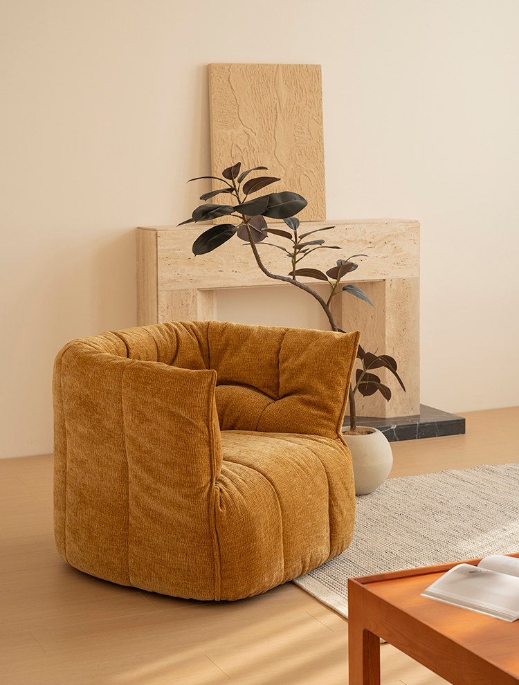 Curved Tufted Lounge Chair