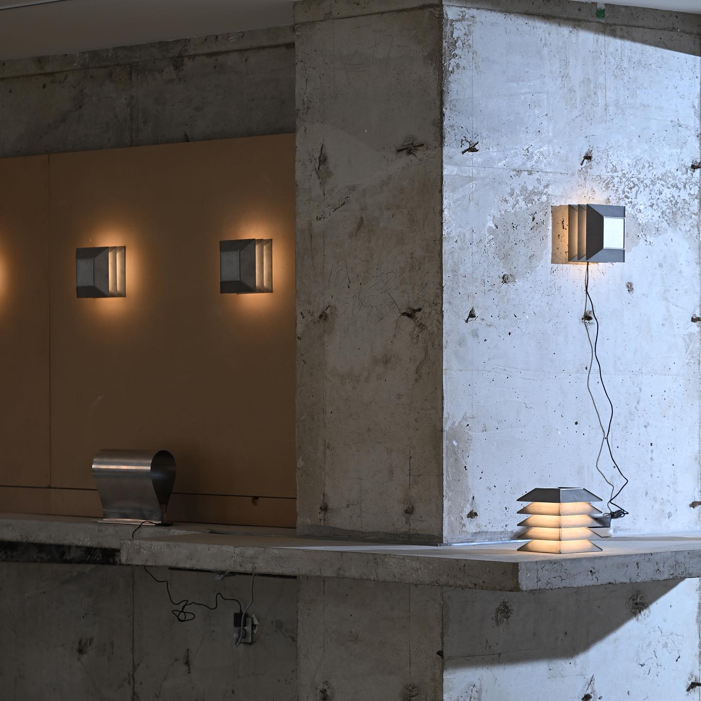 Zenith Wall Light