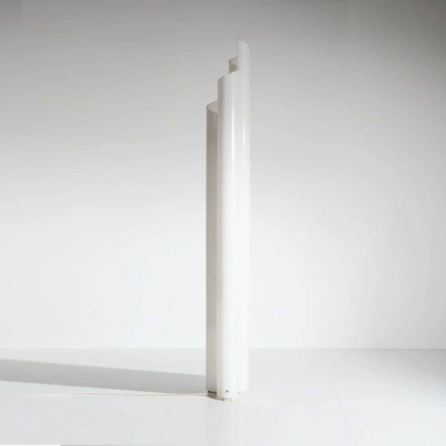 Voluta Acrylic Floor Lamp