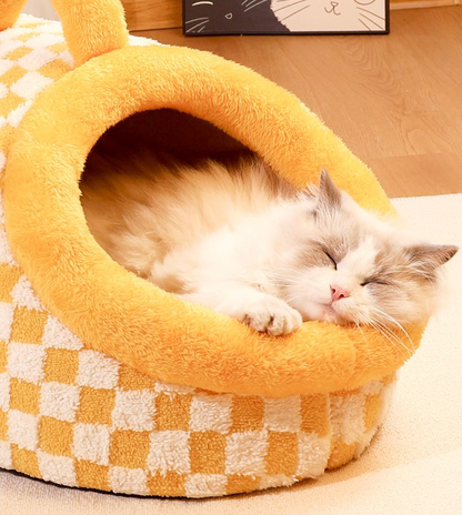 Cozy Checkered Pet Bed with Handle