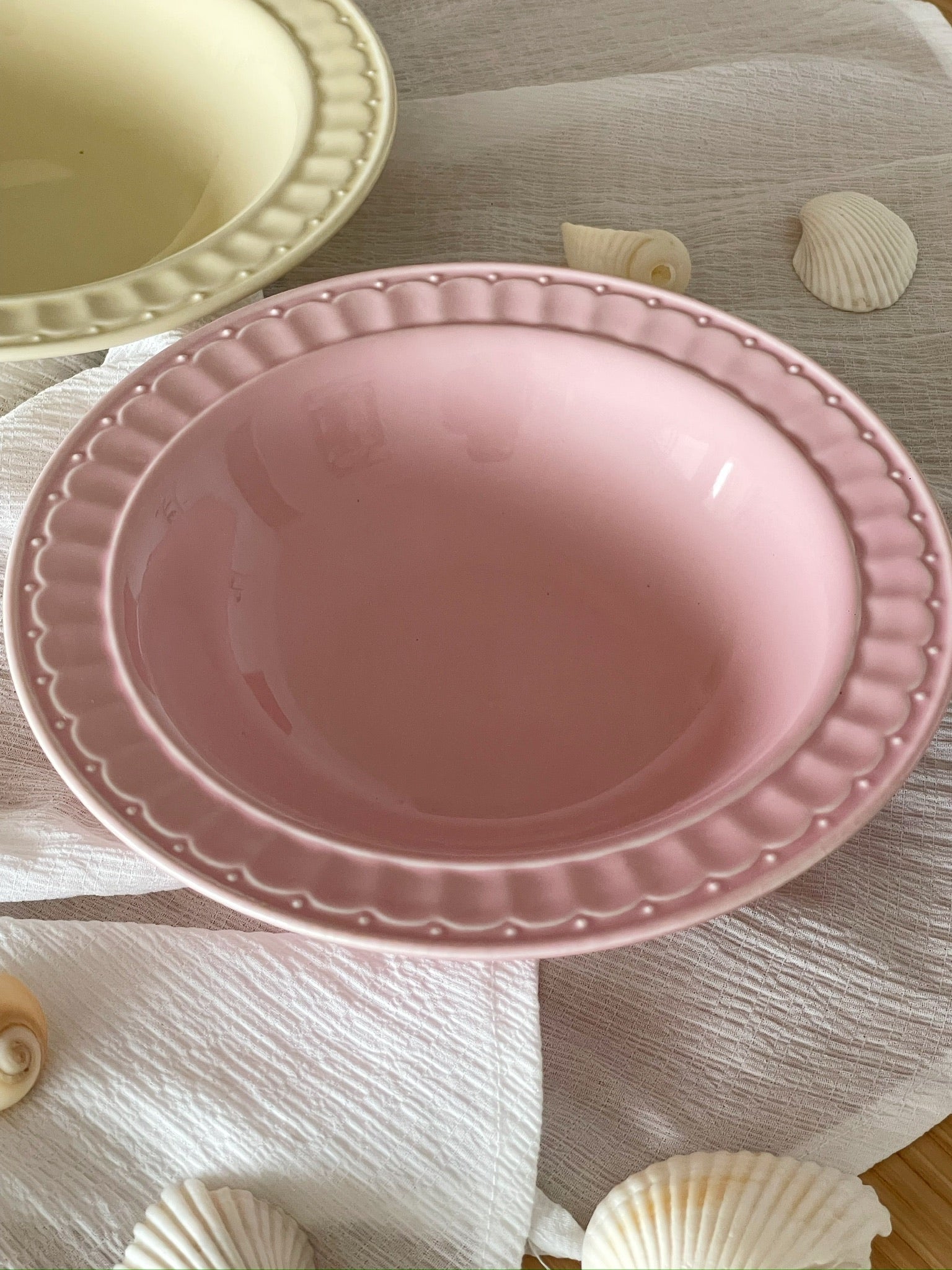 Coastal Charm Scalloped Ceramic Bowls rose