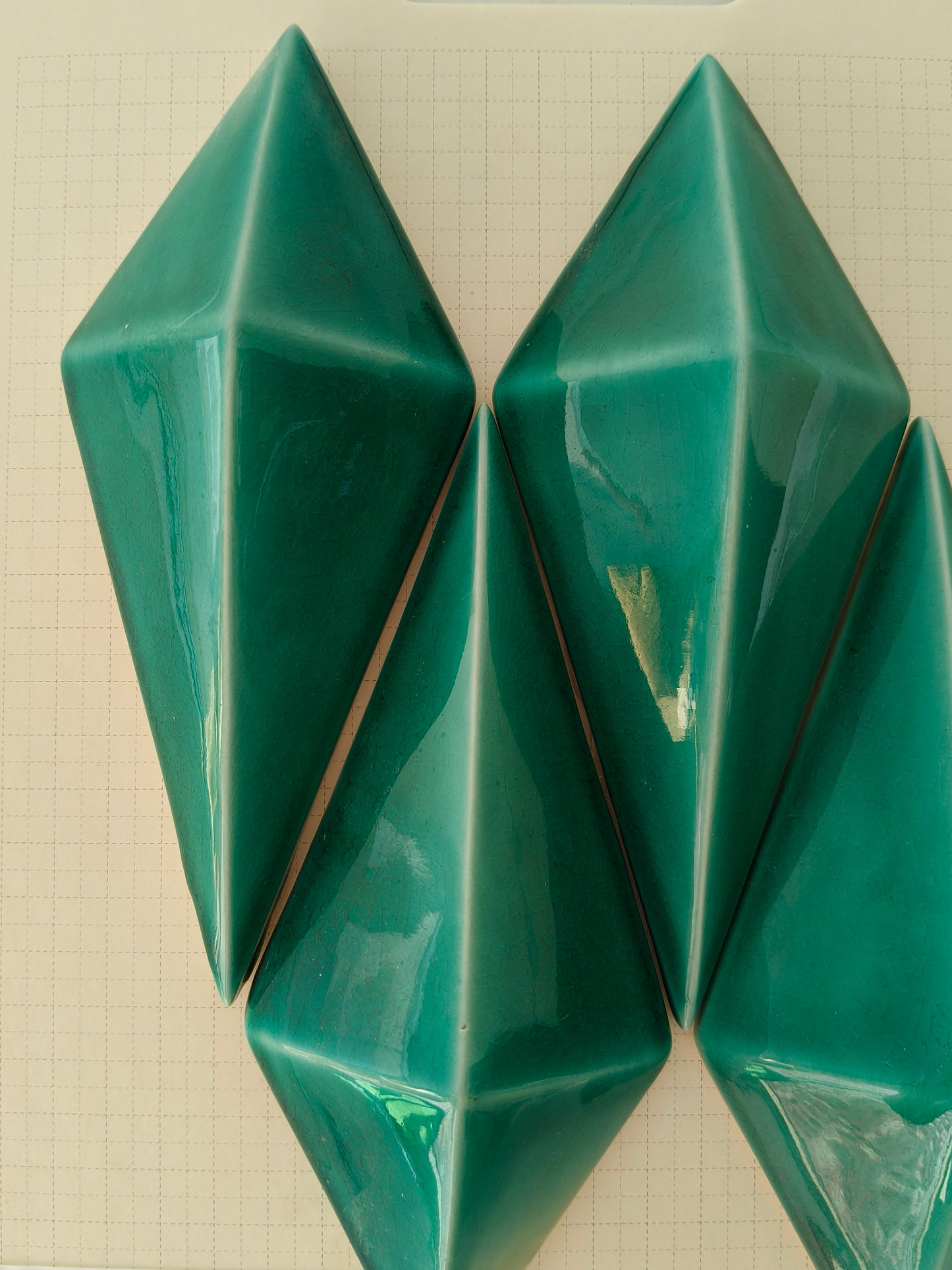 Faceted Emerald Tile