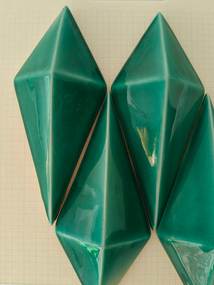 Faceted Emerald Tile