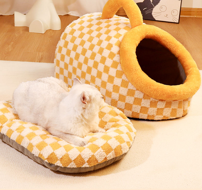 Cozy Checkered Pet Bed with Handle
