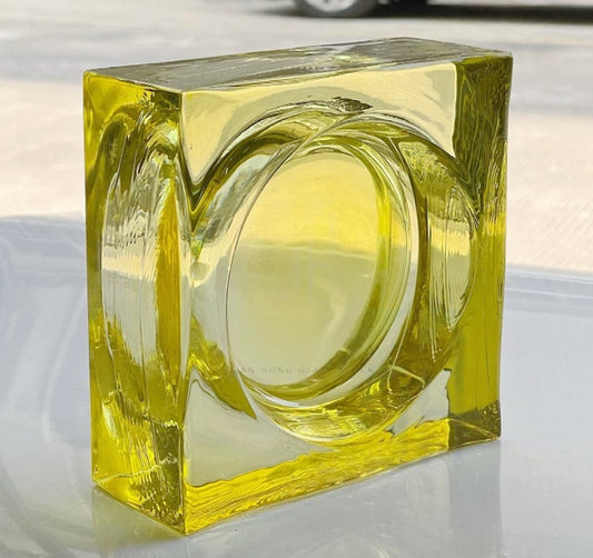 Round Pattern Solid Glass Brick – Citrus Glow