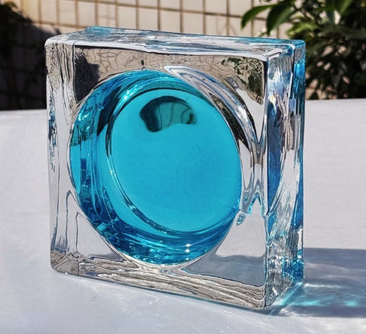 Round Pattern Solid Glass Brick – Lagoon Blue