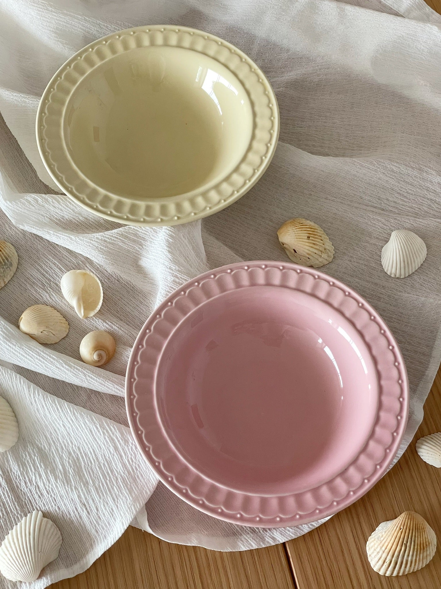 Coastal Charm Scalloped Ceramic Bowls