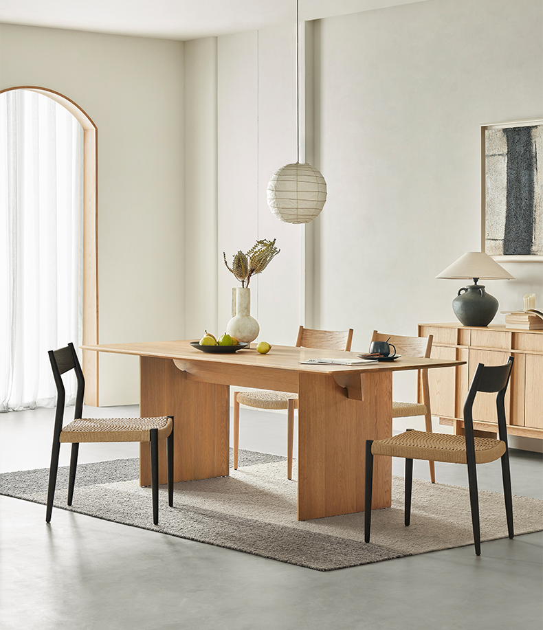 Galleria Plane Dining Table