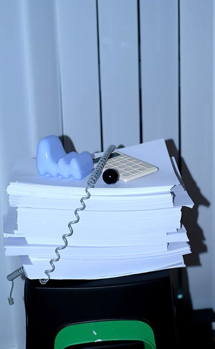 Soft Form Phone Stand