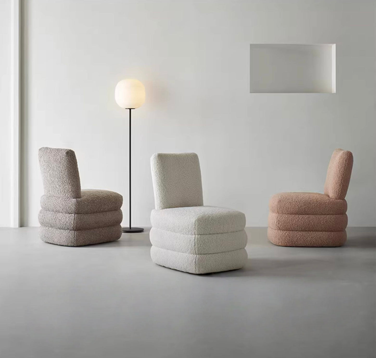 Pillow Bouclé Swivel Lounge Chair
