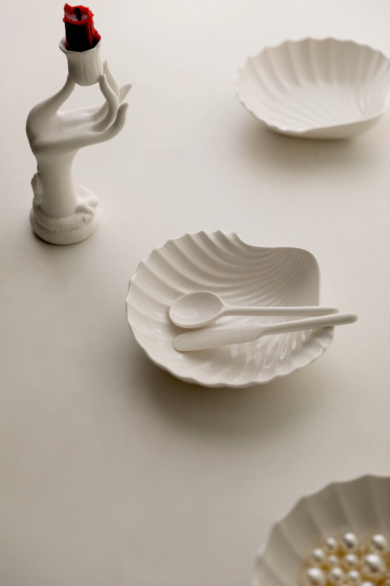 White Ceramic Shell Plate