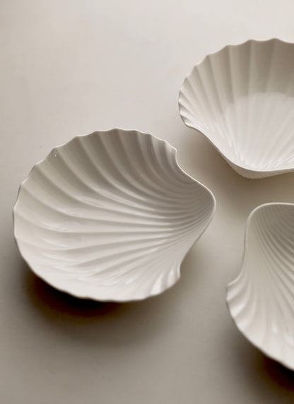 White Ceramic Shell Plates