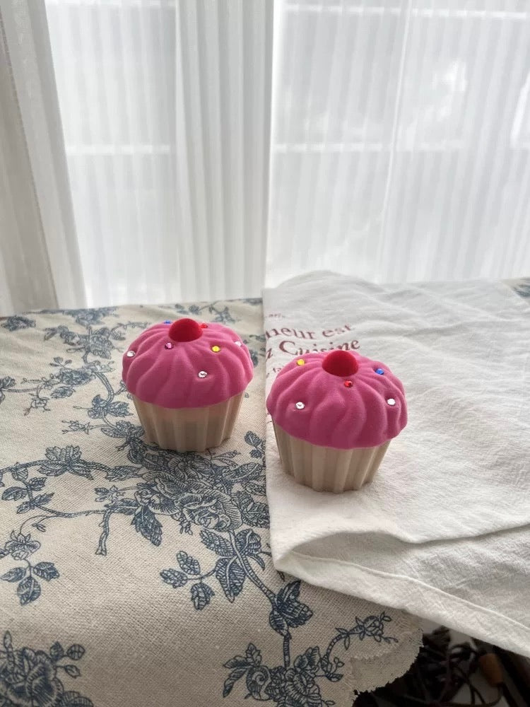 Whimsical Ring Holder cupcake