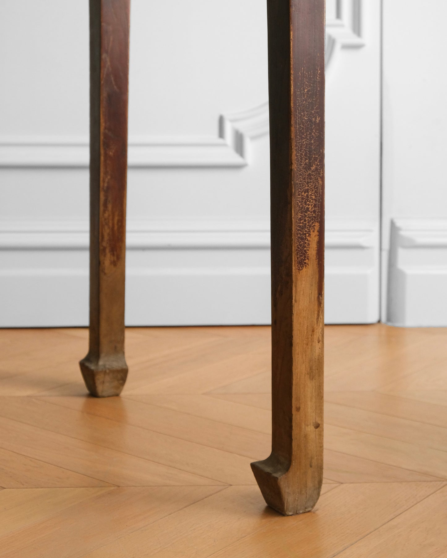 Chinese 20th Century Wood Console Table with Carved Key-Fret Apron