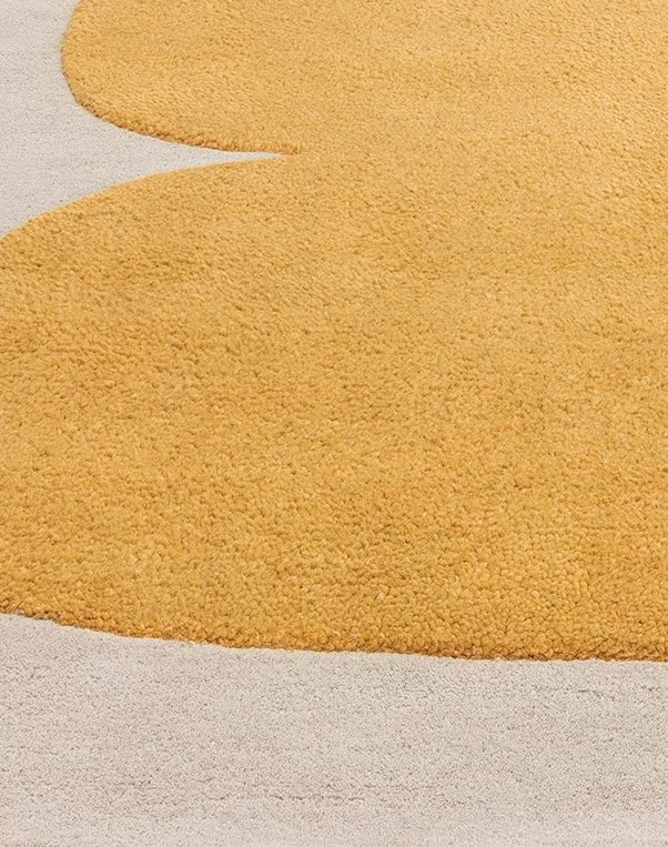 Bauhaus Form Handwoven Rug – Amber Beige