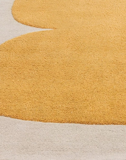 Bauhaus Form Handwoven Rug – Amber Beige