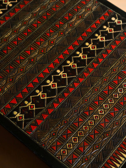 Japanese 20th Century Lacquerware and Wood-carved Tea Stand Cabinet