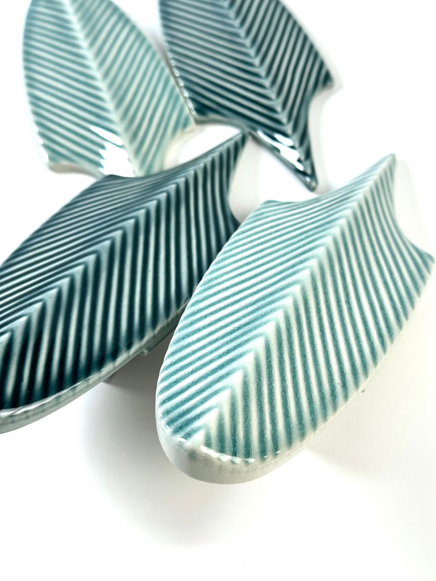 Aqua Leaf Tile