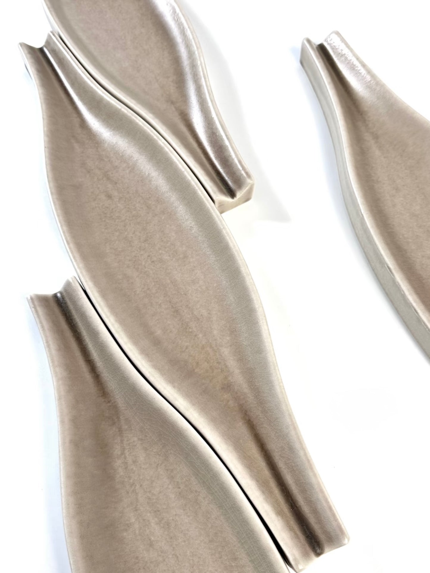 Ivory Leaf Ceramic Tile