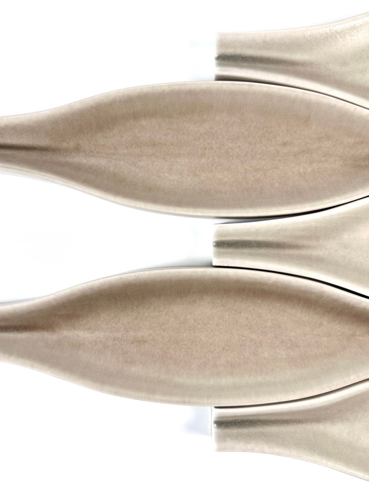 Ivory Leaf Ceramic Tile
