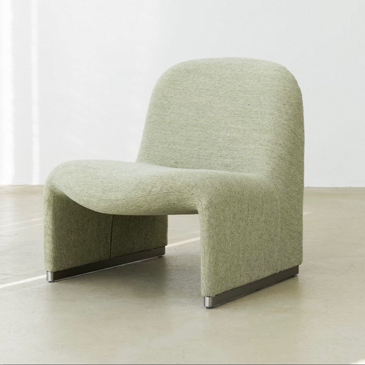 Pebble Puff Lounge Chair Collection