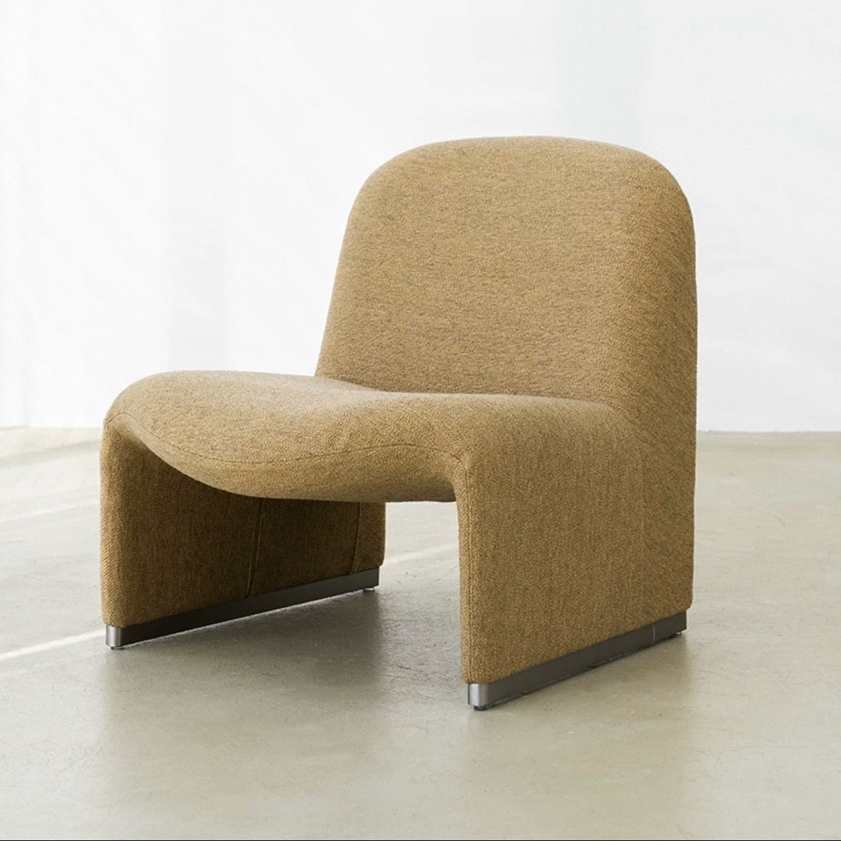 Pebble Puff Lounge Chair Collection