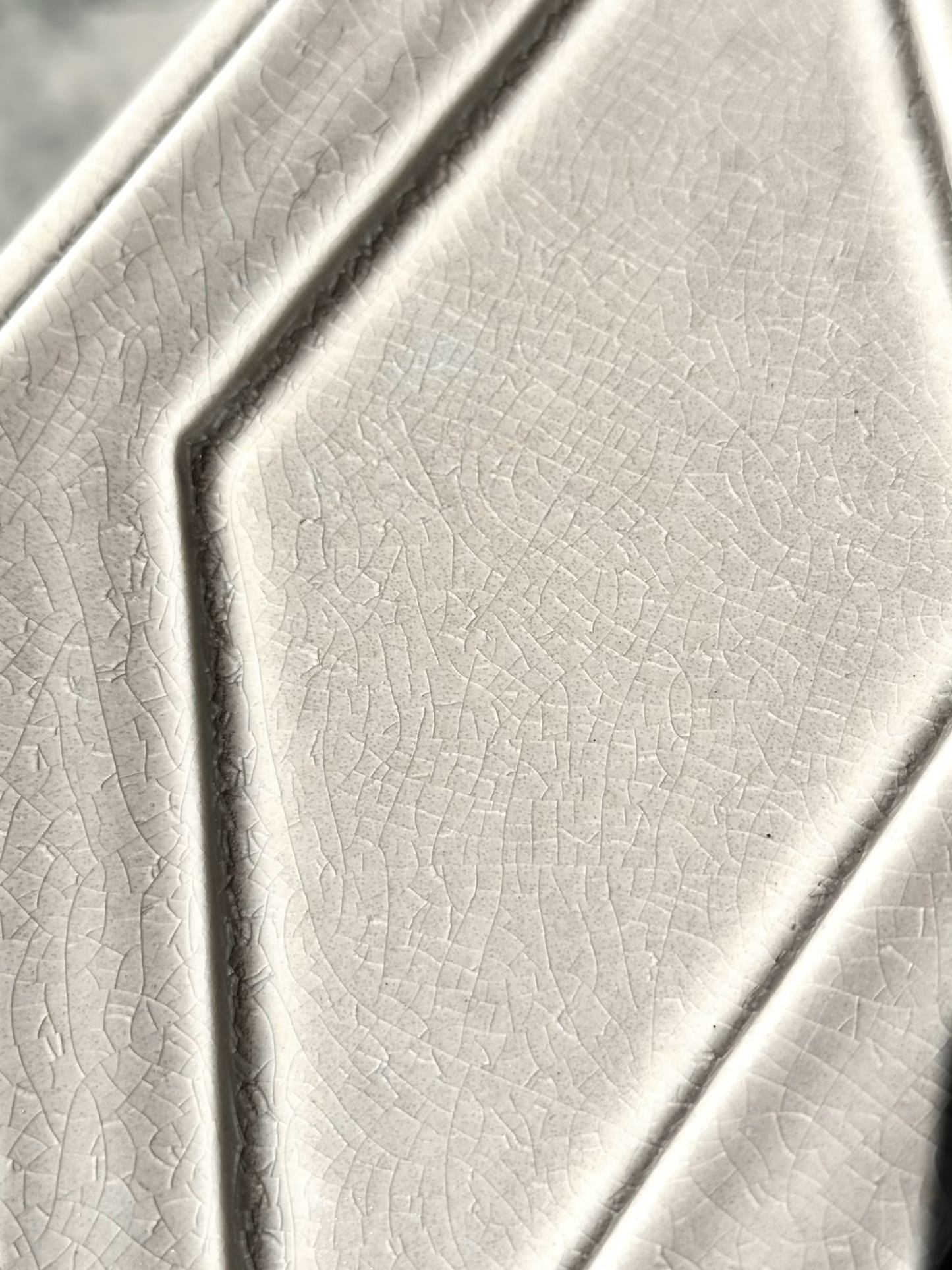 Ivory Facet Diamond Tile