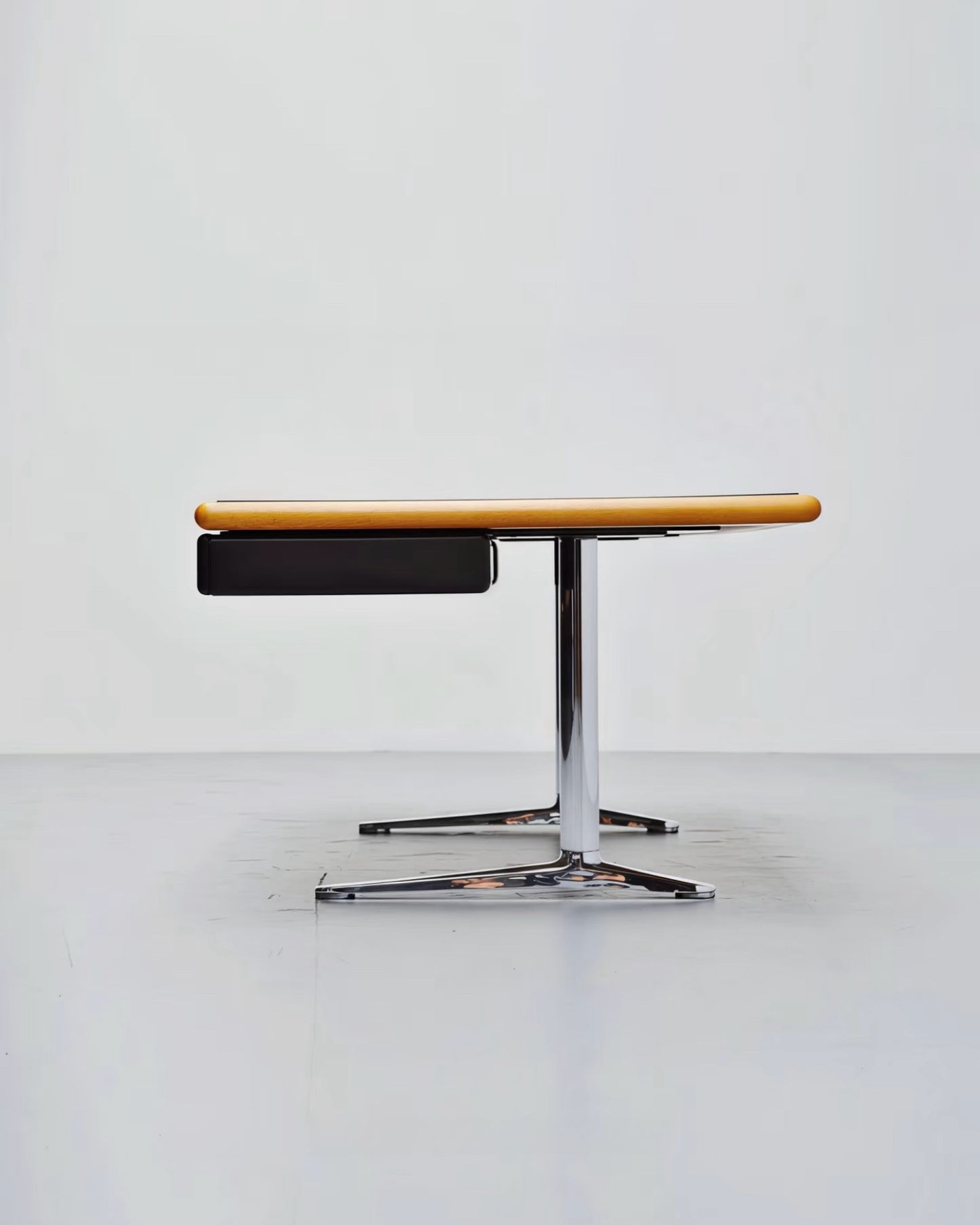 Axis Executive Desk