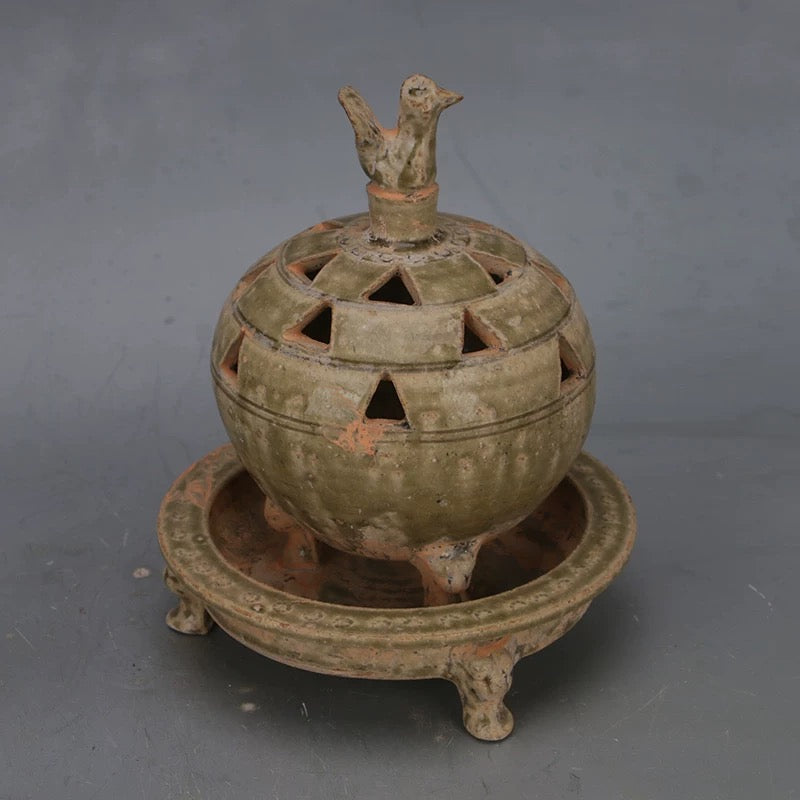Bird-Finial Pierced Porcelain Censer