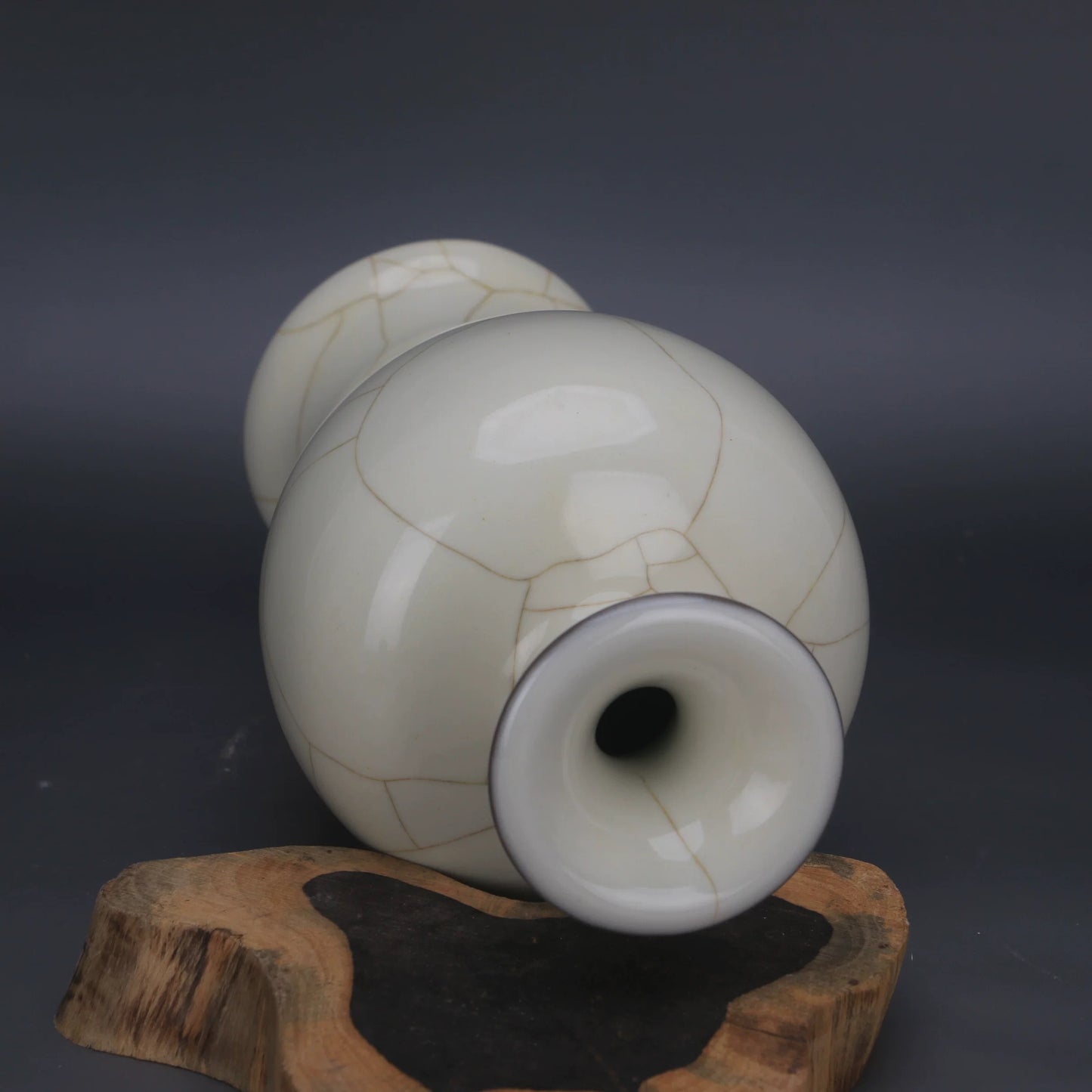 Crackle Glaze Meiping Vase