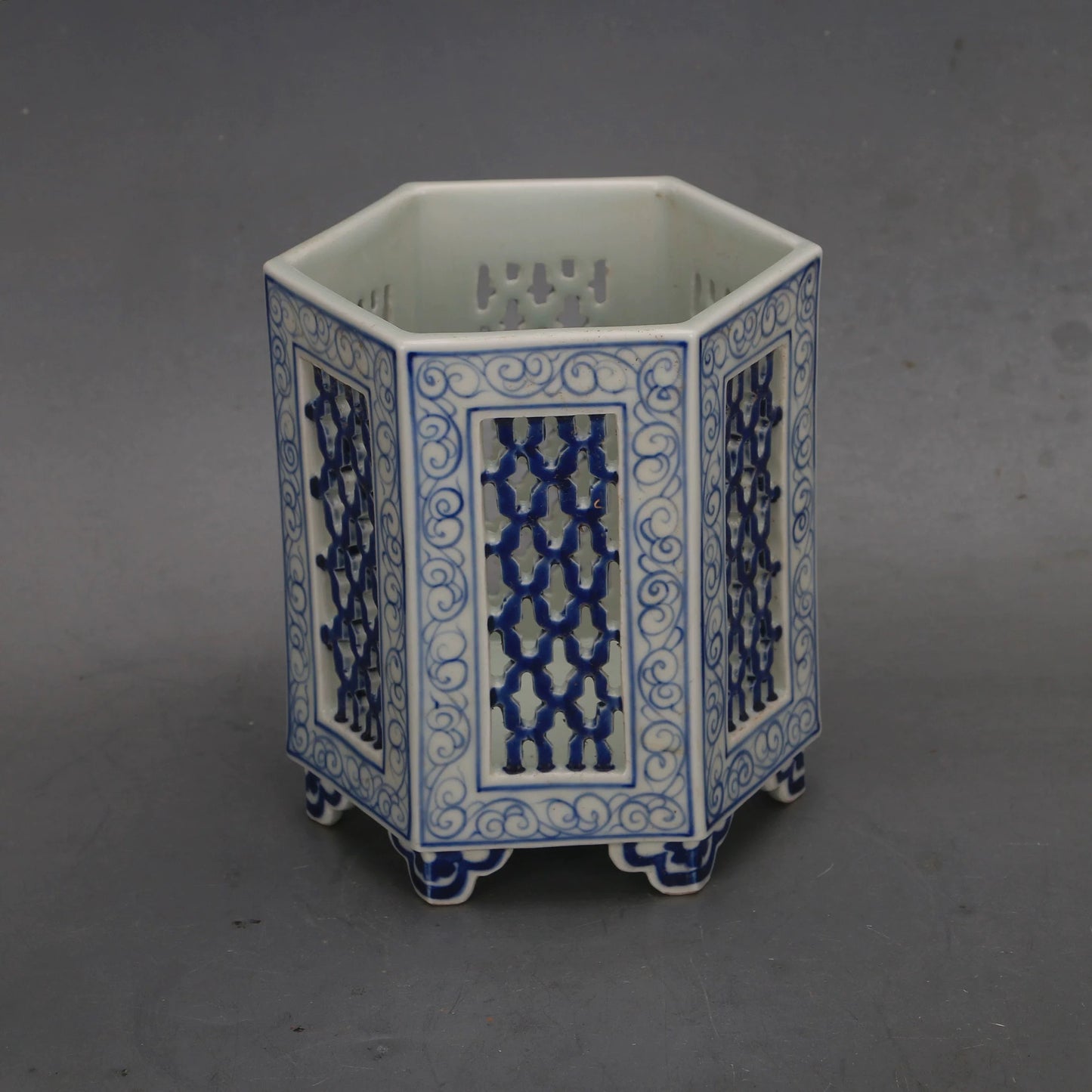 Hexagonal Openwork Blue and White Scholar’s Brush Pot